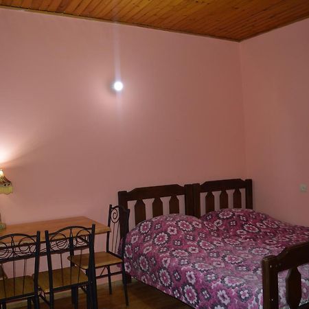 Vintage House 19 Century Apartment Tbilisi ภายนอก รูปภาพ