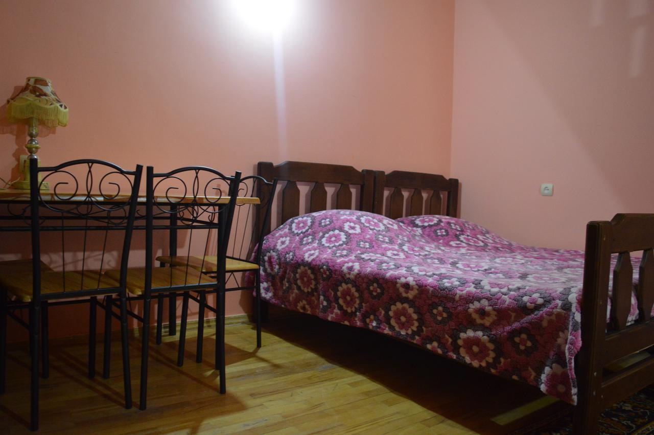 Vintage House 19 Century Apartment Tbilisi ภายนอก รูปภาพ