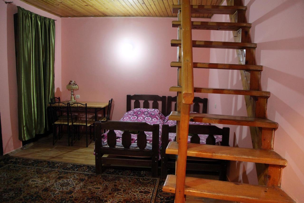 Vintage House 19 Century Apartment Tbilisi ภายนอก รูปภาพ